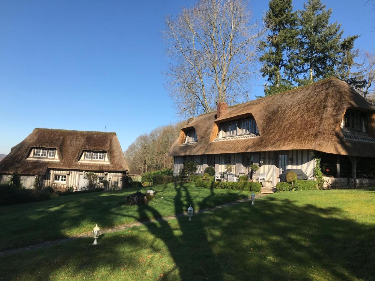 Les Chaumieres Du Pays D'Auge Bed and Breakfast Le Breuil-en-Auge Exteriör bild