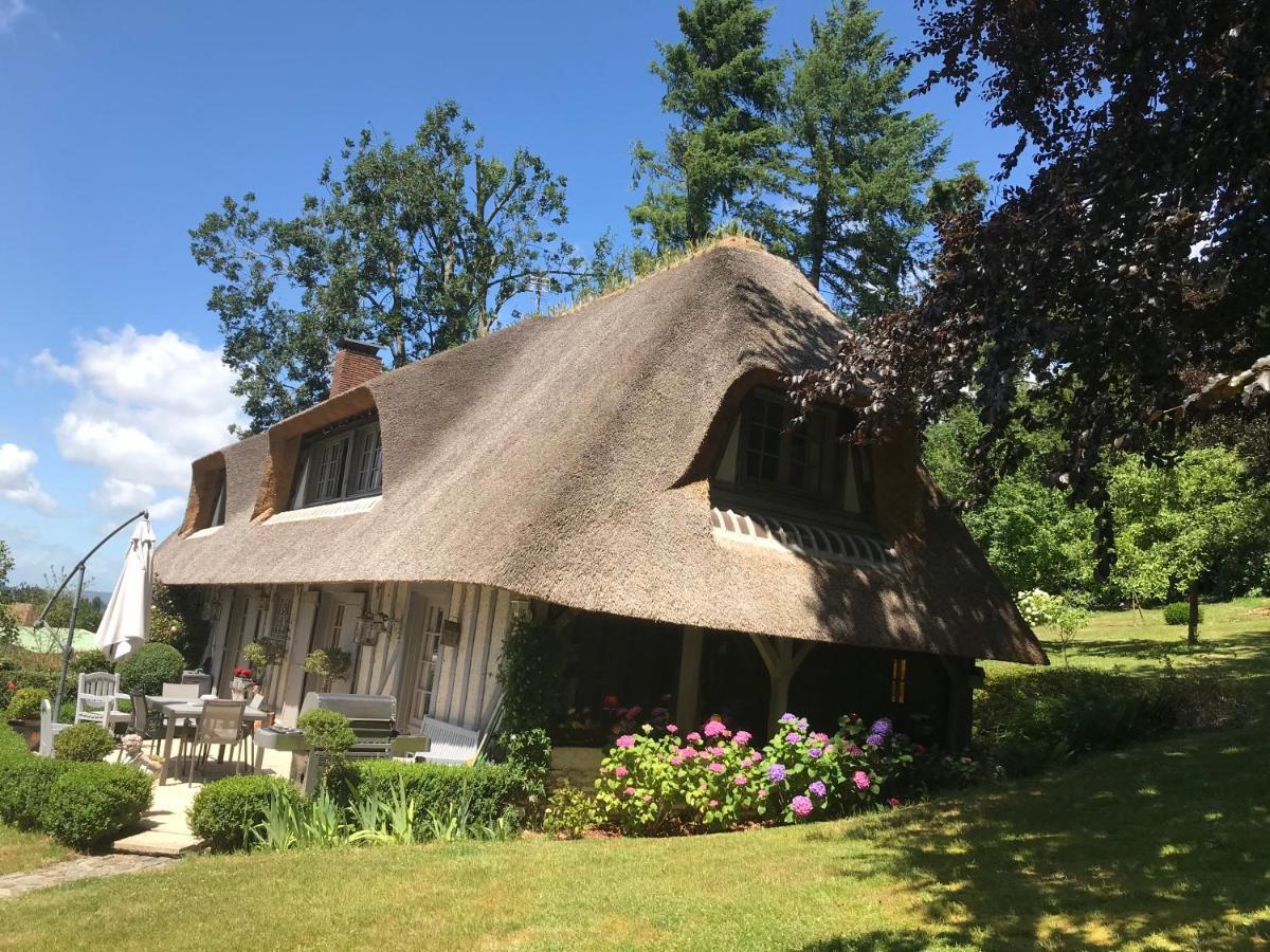 Les Chaumieres Du Pays D'Auge Bed and Breakfast Le Breuil-en-Auge Exteriör bild