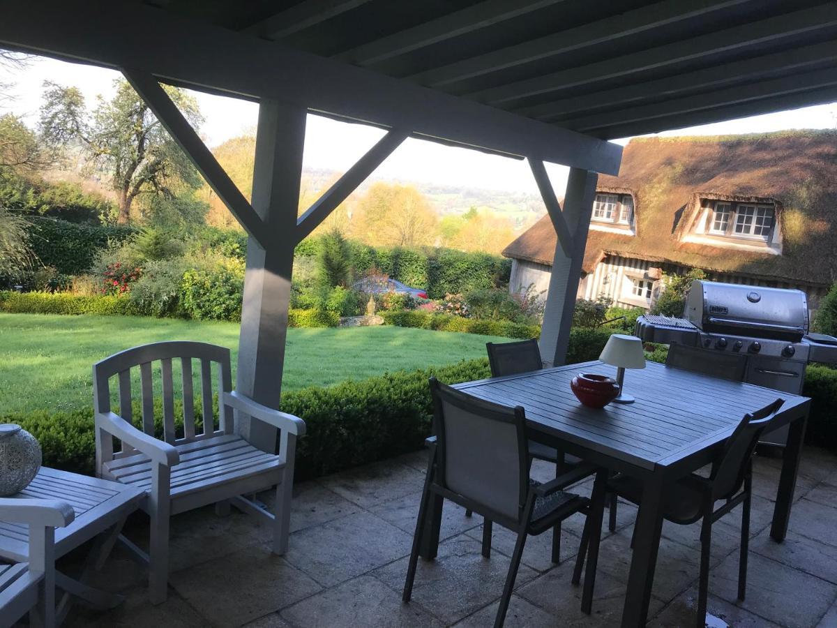 Les Chaumieres Du Pays D'Auge Bed and Breakfast Le Breuil-en-Auge Exteriör bild