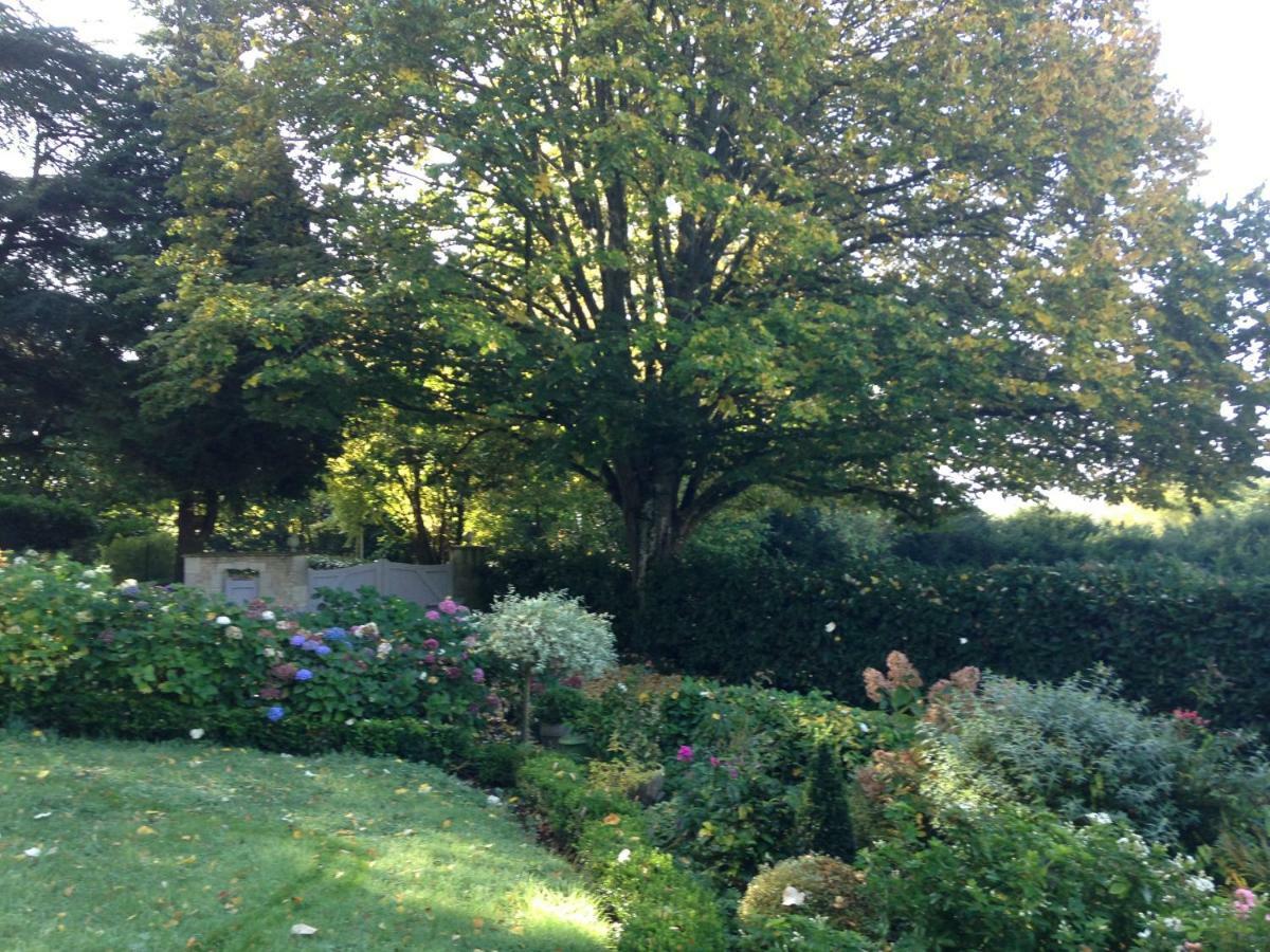 Les Chaumieres Du Pays D'Auge Bed and Breakfast Le Breuil-en-Auge Exteriör bild