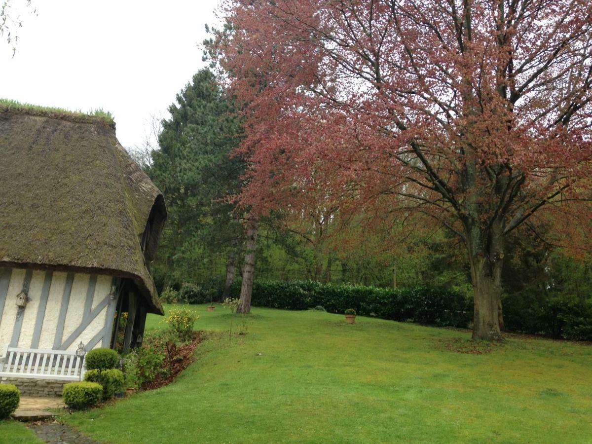 Les Chaumieres Du Pays D'Auge Bed and Breakfast Le Breuil-en-Auge Exteriör bild