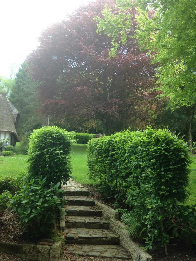 Les Chaumieres Du Pays D'Auge Bed and Breakfast Le Breuil-en-Auge Exteriör bild